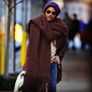Lenny Kravitz Sporting a GIANT scarf